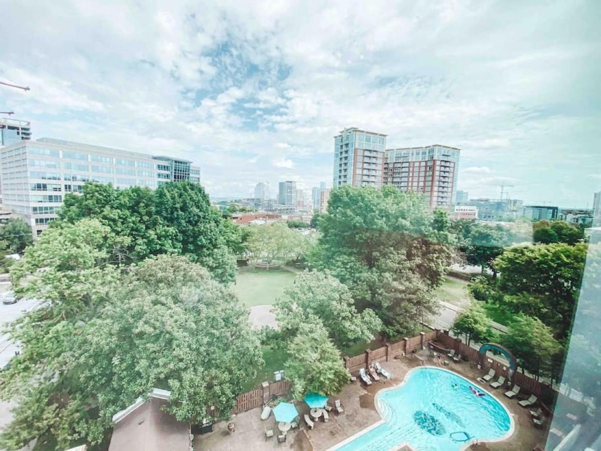 Condo On Music Row W Parking, Sleeps 6, Pool ناشفيل المظهر الخارجي الصورة
